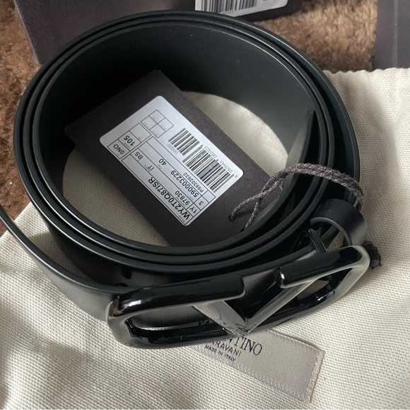 BNWT Valentino signature Vlogo belt - Picture 4 of 12